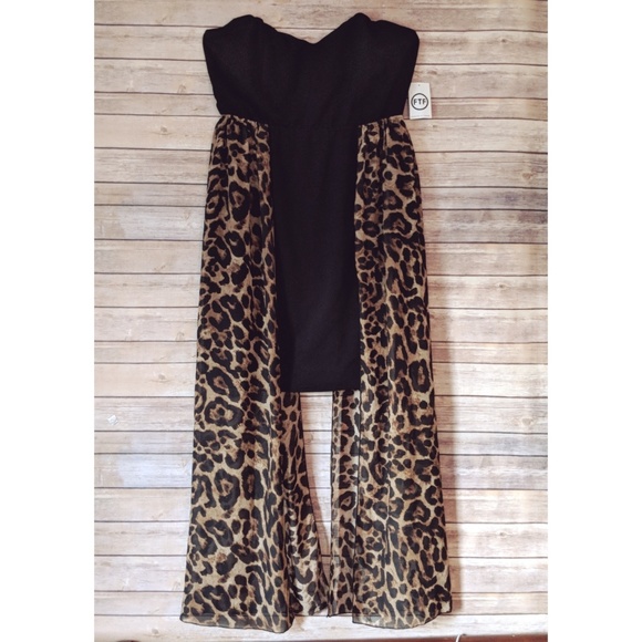 FTF Dresses & Skirts - Nwt FTF Strapless Dress with Animals Chiffon